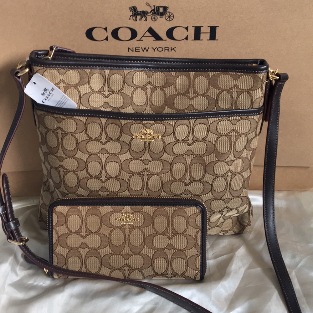 NEW Coach Crossbody Bag & Matching Zip Wallet Set